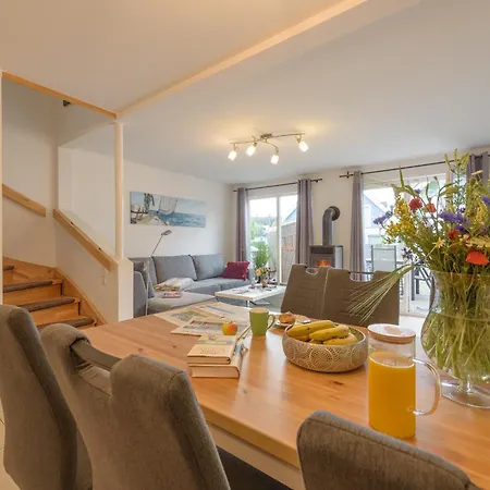 Strandhaus Bernstein In Breege Dom wakacyjny