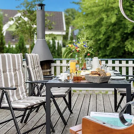 Strandhaus Bernstein In Breege *