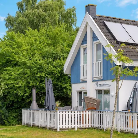 Strandhaus Bernstein In Breege *